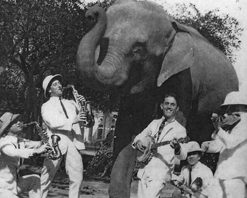 al-bowlly-culcatta-zoo-1926